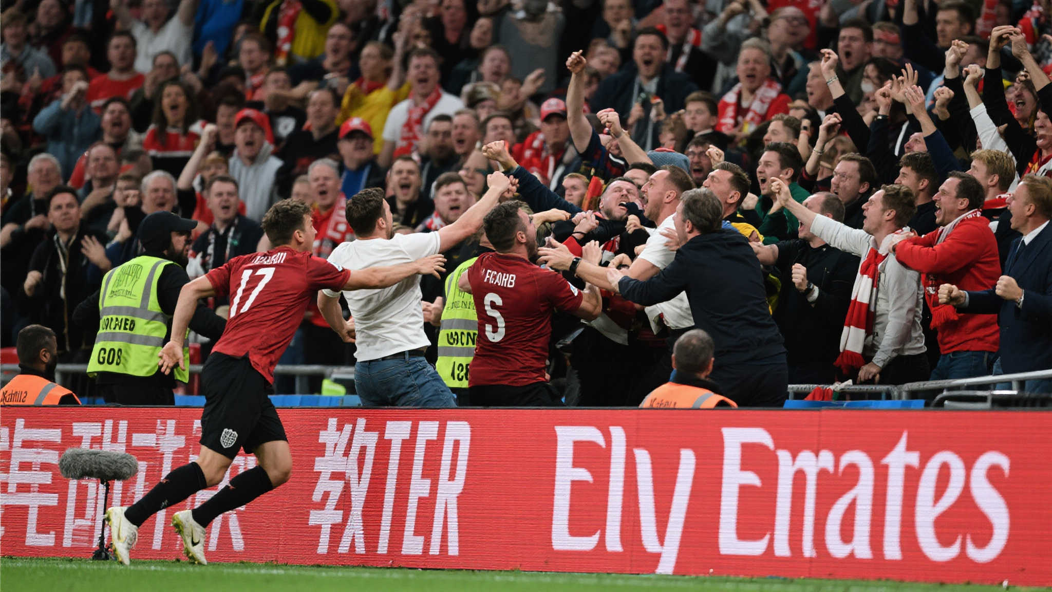 主教练许磊 主教练许磊